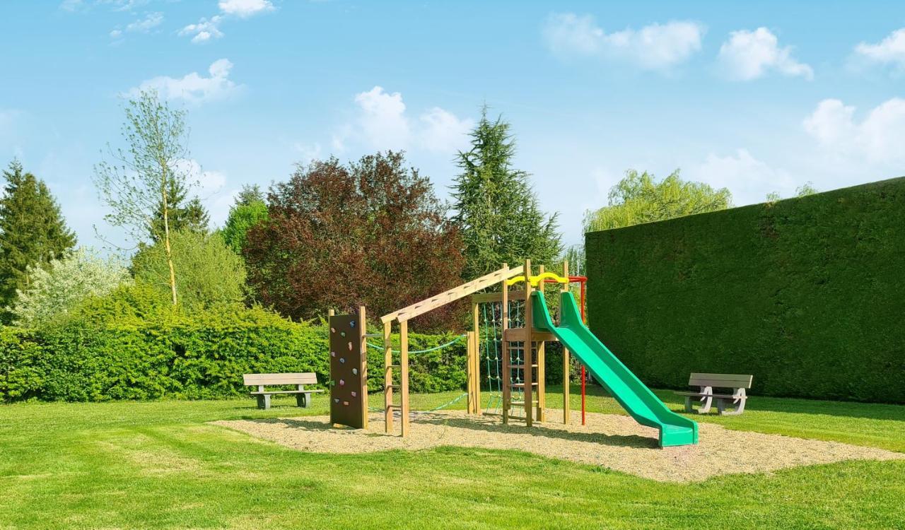 Resort & Camping - Val De Braye Besse-sur-Braye Bagian luar foto