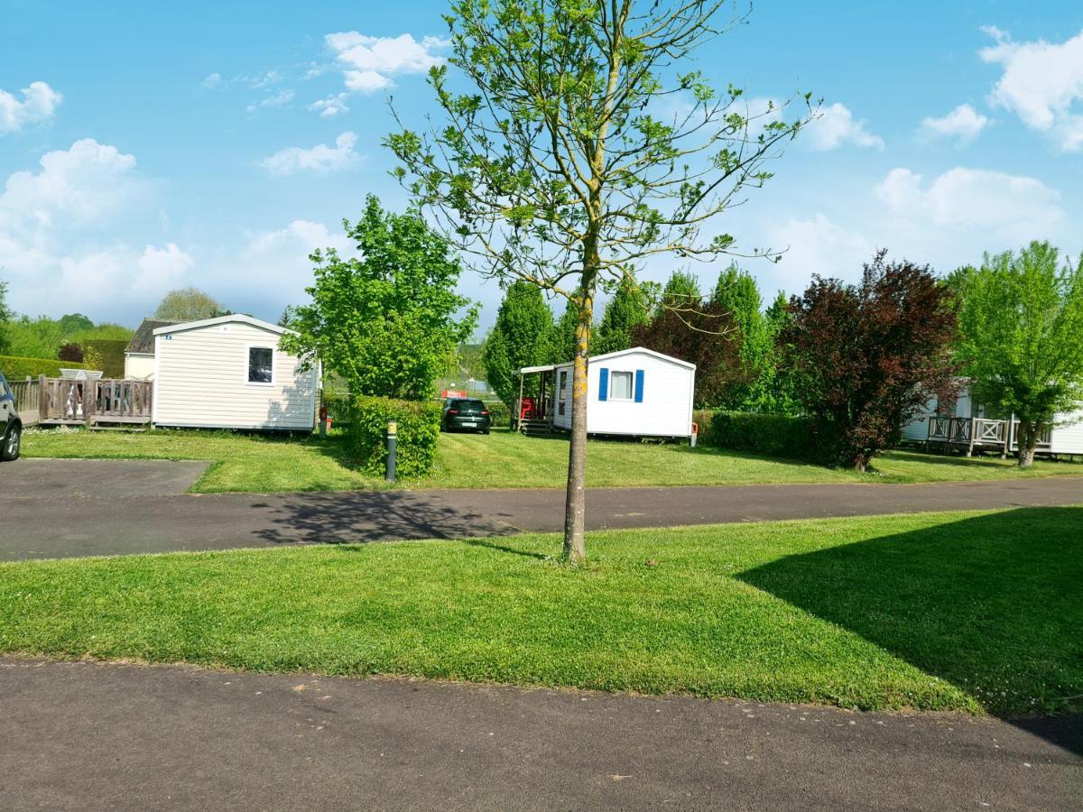 Resort & Camping - Val De Braye Besse-sur-Braye Bagian luar foto