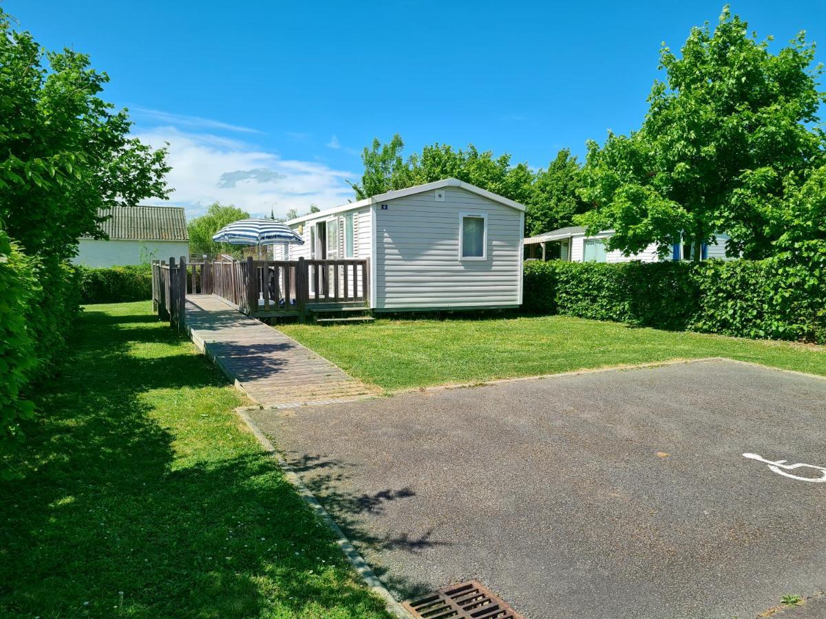 Resort & Camping - Val De Braye Besse-sur-Braye Bagian luar foto