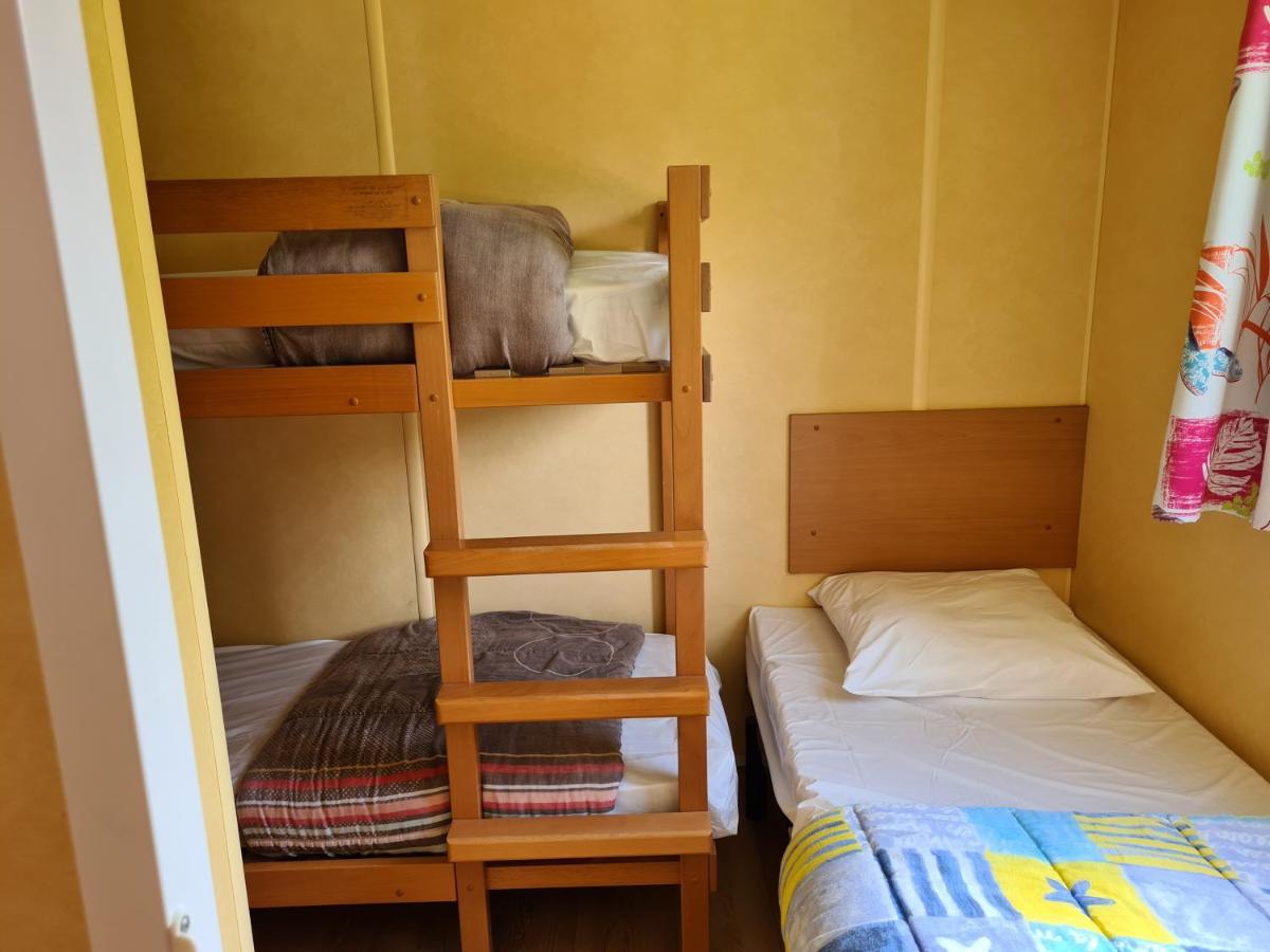 Resort & Camping - Val De Braye Besse-sur-Braye Bagian luar foto