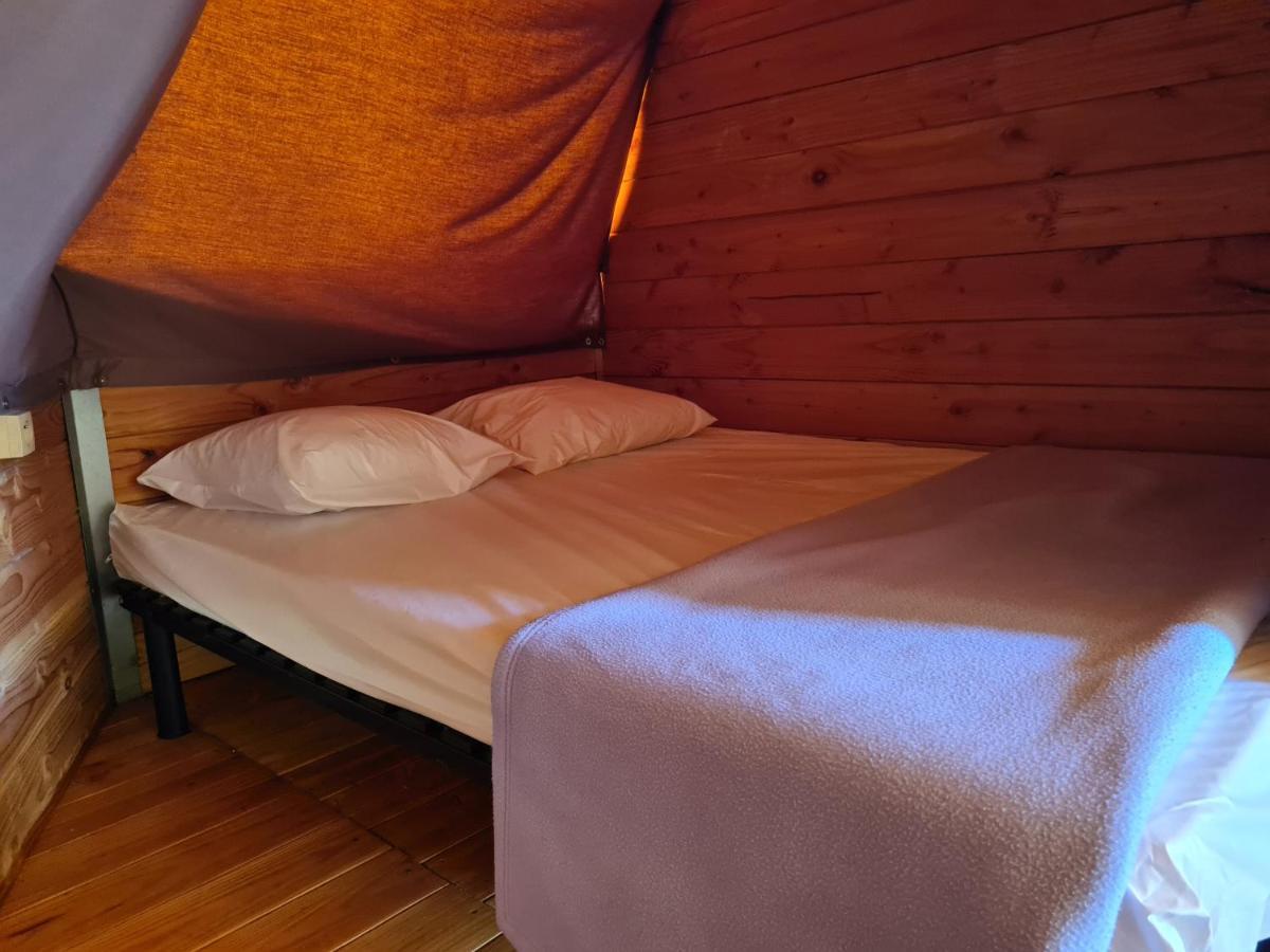 Resort & Camping - Val De Braye Besse-sur-Braye Bagian luar foto