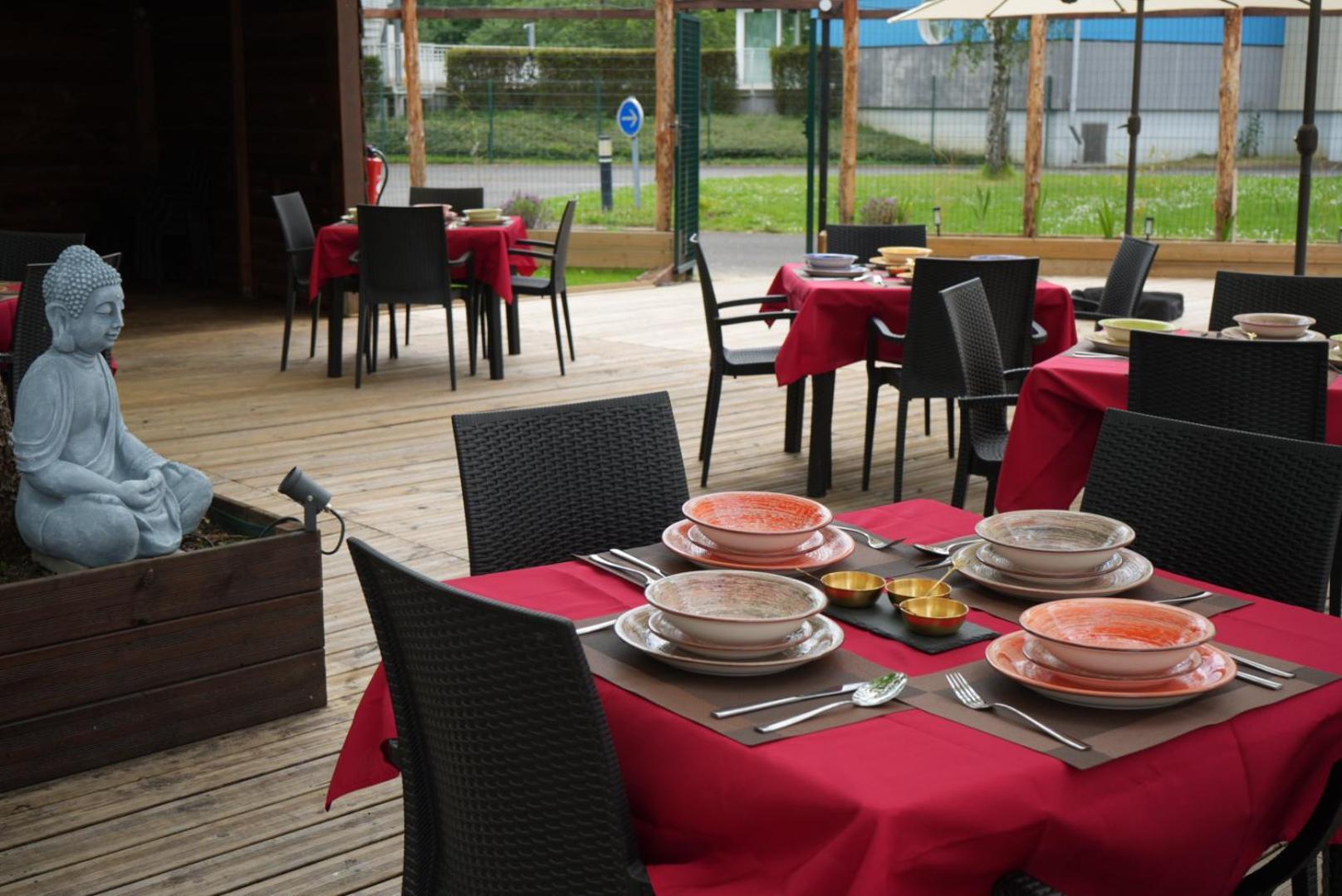Resort & Camping - Val De Braye Besse-sur-Braye Bagian luar foto