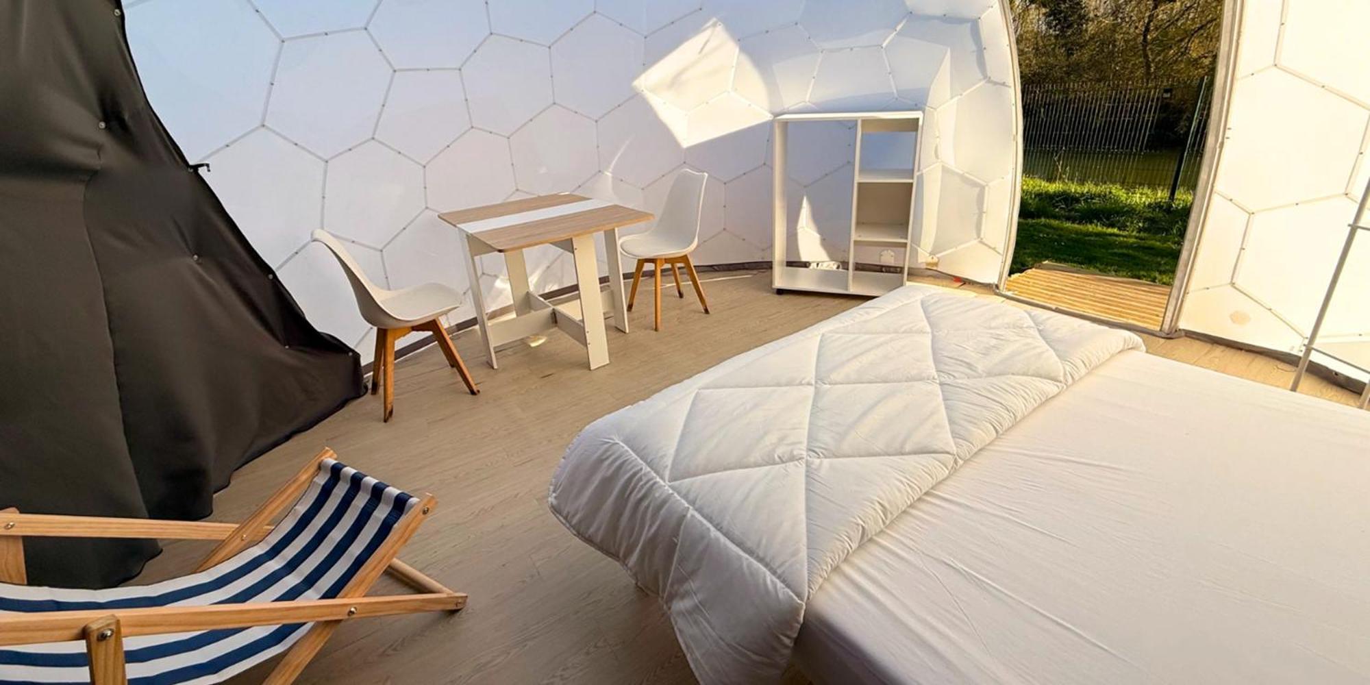 Resort & Camping - Val De Braye Besse-sur-Braye Bagian luar foto